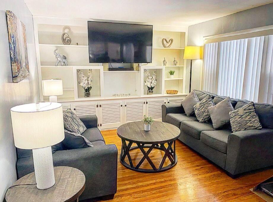 Adorable&Cozy Suburban Home Mins From Dwtn/Airport Rochester Exteriör bild