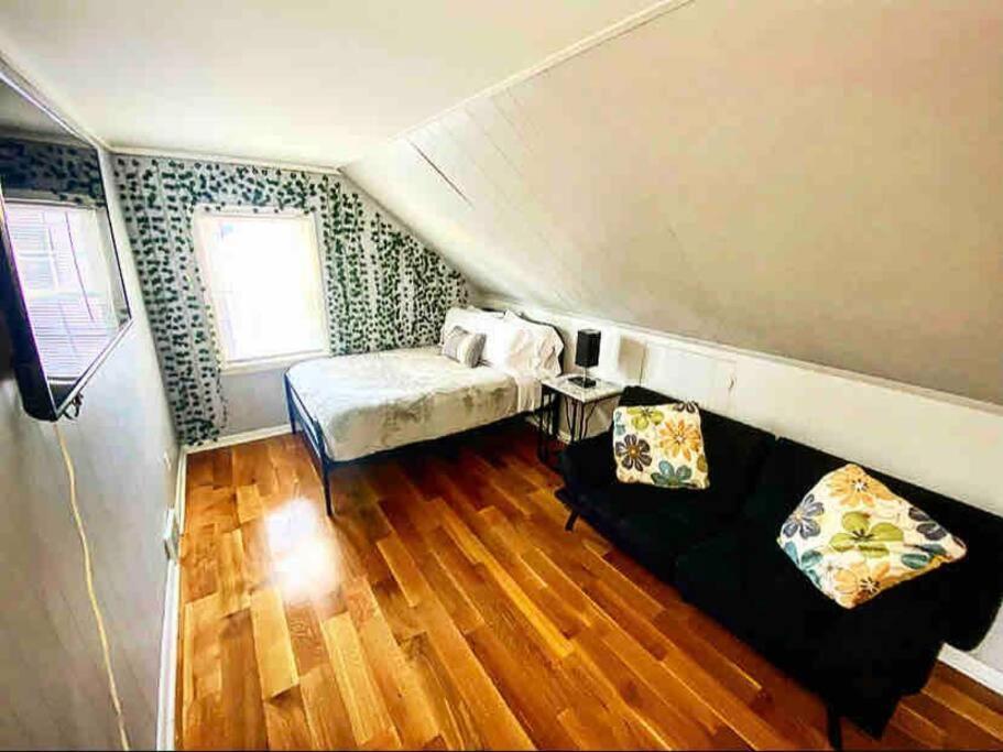 Adorable&Cozy Suburban Home Mins From Dwtn/Airport Rochester Exteriör bild